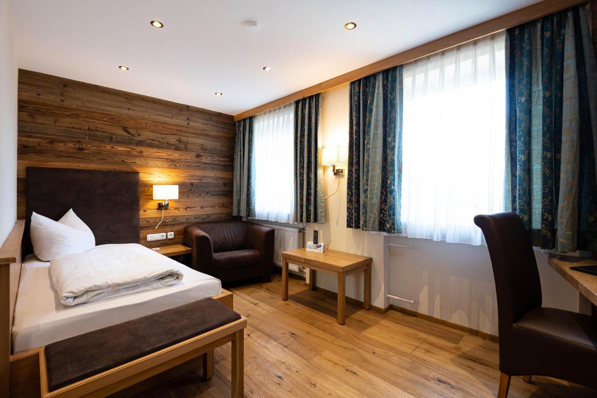 Hotel Randsbergerhof Кам Екстериор снимка